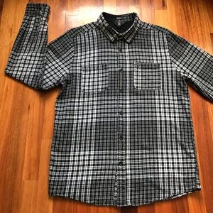 VOLCOM Flannel L/S Button Up Large Black & White